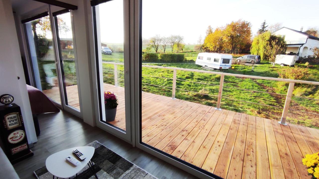 Ranch 66 - Moderni Tiny House Black Swallow Ve Stylu Route 66 Se Saunou A Bazenem Tršice Zewnętrze zdjęcie
